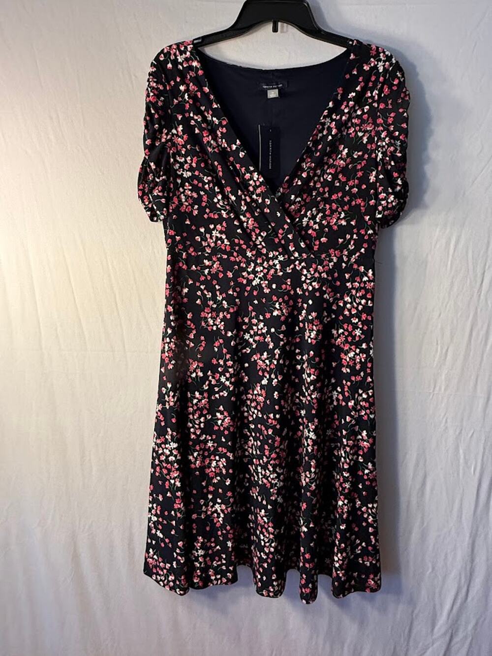 Tommy Hilfiger Women’s Size 12 Navy Floral Jersey Fit & Flare Dress NWT